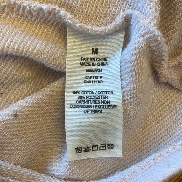 Garage Knot-Front Top - Picture 5 of 5